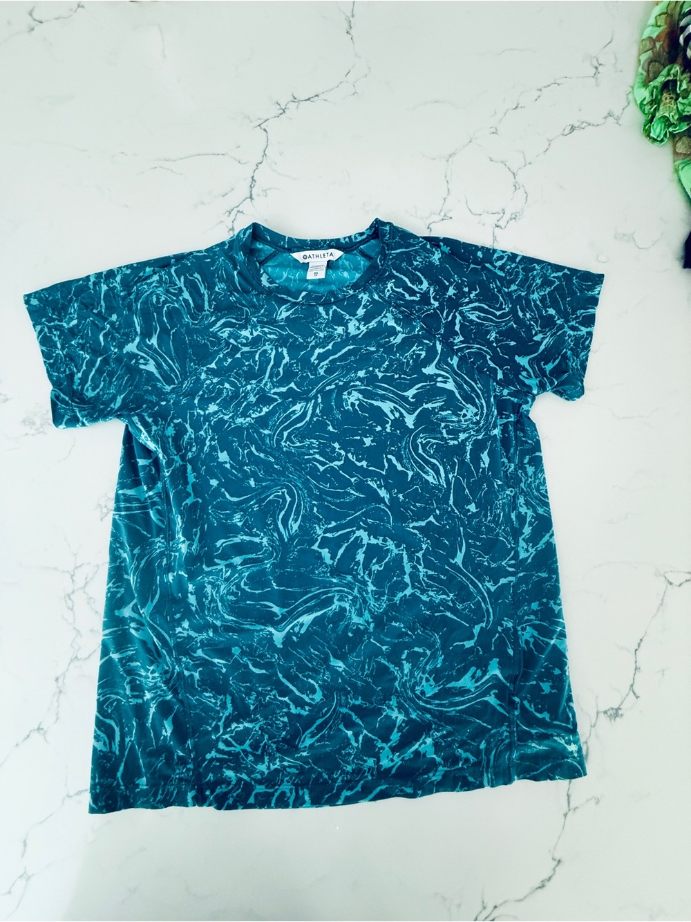 Athleta Marbled Teal Graphic stretch athletic Tee -size XS